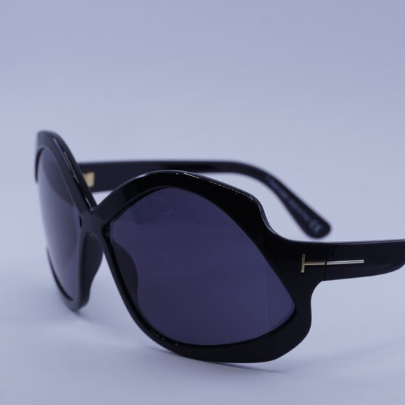 Tom Ford Cheyenne FT0903 01A Sunglasses Black Geometric Frame, Smoke Lenses - Picture 4 of 11